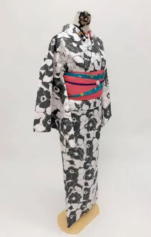 京あるき（京都さがの館）_着物画像